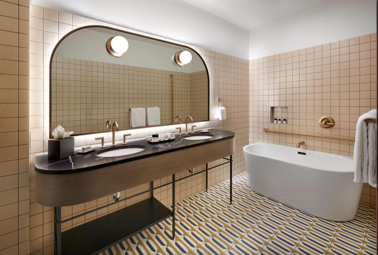 Hotel The Westley Calgary Downtown, Tapestry Collection By Hilton Exteriér fotografie